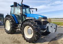 4WD traktorok New Holland 8360 DT