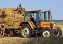 4WD traktorok Renault 85-34 MX A