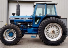 4WD traktorok Ford-NH 8630 A Powershift