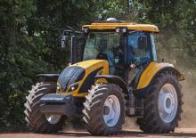 4WD traktorok Valtra A124 HiTech