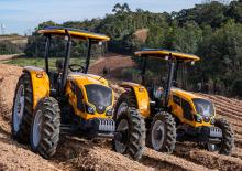 4WD traktorok Valtra A52s