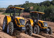 4WD traktorok Valtra A62s