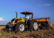 4WD traktorok Valtra A950