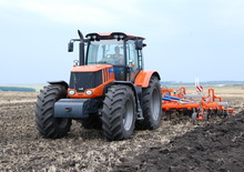 4WD traktorok Terrion ATM 5280