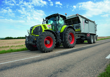 4WD traktorok Claas Axion 810