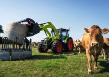 4WD traktorok Claas Axos 3.105 Trend
