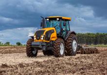 4WD traktorok Valtra BM125i