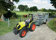 4WD traktorok Claas Elios 210 Basic 
