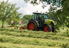 4WD traktorok Claas Elios 210