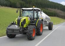4WD traktorok Claas Elios 230
