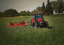 4WD traktorok Case IH Farmall 120U