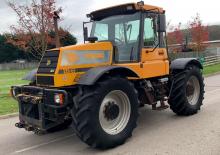 4WD traktorok JCB Fastrac 135 T 65