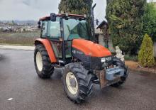 4WD traktorok New Holland L65