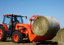 4WD traktorok Kubota M 135 GX