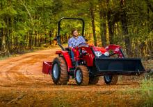 4WD traktorok Massey Ferguson MF 1840 E