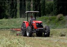 4WD traktorok Massey Ferguson MF 415 Xtra