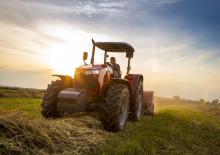 4WD traktorok Massey Ferguson MF 5709ES