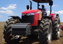 4WD traktorok Massey Ferguson MF 6711 