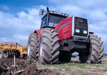 4WD traktorok Massey Ferguson MF 8170-4