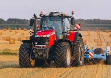 4WD traktorok Massey Ferguson MF 8737 S