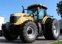 4WD traktorok Challenger MT575E