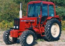 4WD traktorok Belarus MTZ-142