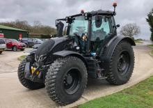 4WD traktorok Valtra N135V