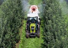 4WD traktorok Claas Nexos 240 VL