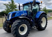 4WD traktorok New Holland T7.235 Classic