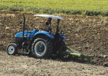4WD traktorok New Holland TD90D Plus