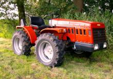 4WD traktorok Carraro Tigre 2500 A