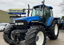 4WD traktorok New Holland TM 135 (380)