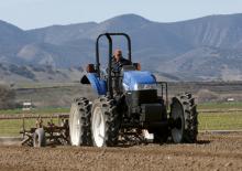 4WD traktorok New Holland TS6.125