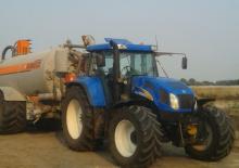 4WD traktorok New Holland TVT 155 (100)