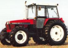 4WD traktorok UTB Universal U 453 DT