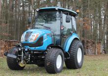 4WD traktorok LS XR50 HST