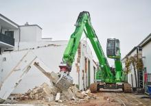 Anyagmozgató gépek Sennebogen 825R E