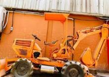 Árokásó-rakodók Komatsu WB 04