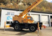 Terepjáró daruk Kato KR 250 4x4