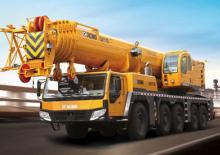 Autódaruk XCMG QAY180