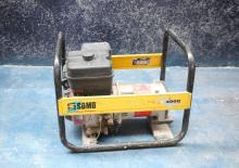 Benzines generátorok SDMO LX 4000