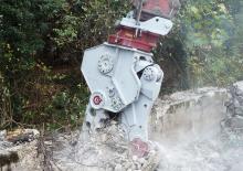 Betonroppantók Demarec DLD-25