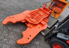 Betontörőgépek NPK S 22 XAR