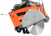 Burkolatvágók Husqvarna FS 7000 D