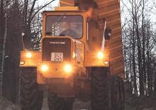 Csuklóvázas dömperek Volvo 860