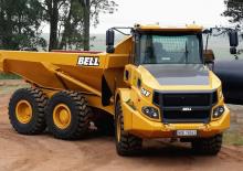 Csuklóvázas dömperek Bell B18E