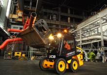 Csúszókormányzású rakodók JCB 135
