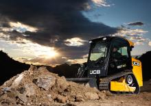 Csúszókormányzású rakodók JCB 150T