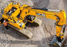 Csúszókormányzású rakodók JCB 210X LC