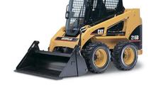 Csúszókormányzású rakodók Caterpillar 216B II